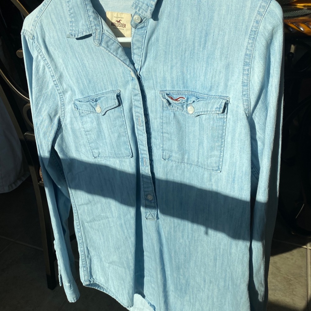 Hollister Jean Shirt